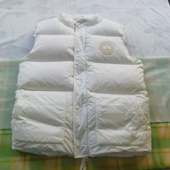 Canada Goose Other - Canada Goose White Vest Jacket